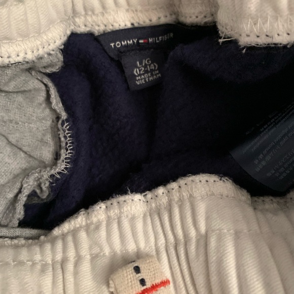 Tommy Hilfiger Sweat Pants Boys L (12-14) - Picture 3 of 3